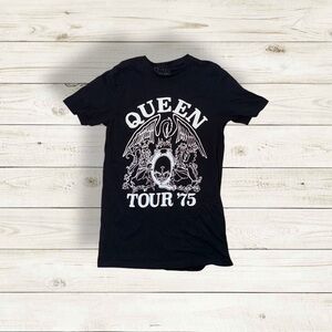 Queen Band tee – Unisex Size Small